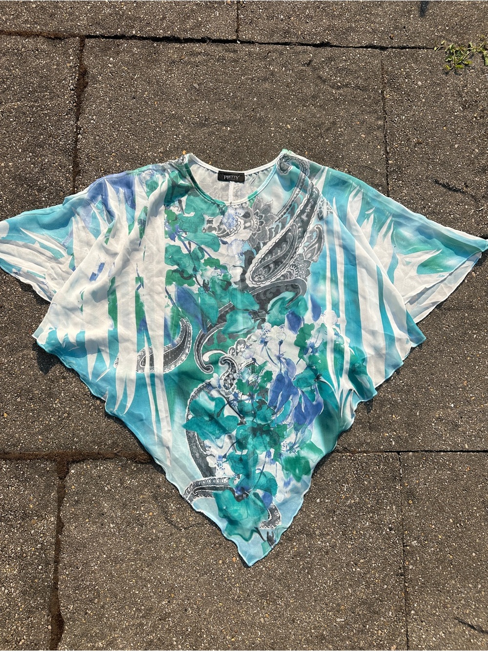 Pretty Woman Abstract Paisley Floral Handkerchief Poncho Top